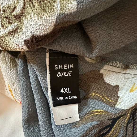 SHEIN Grey Flowery Flowy Blouse, 4XL, never worn - Picture 4 of 4